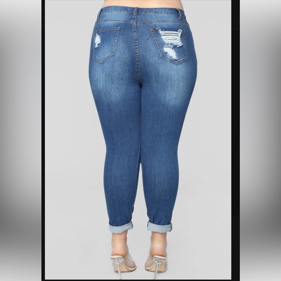 Fashion Nova Digging for Gold Distressed Jeans - Picture 2 of 9